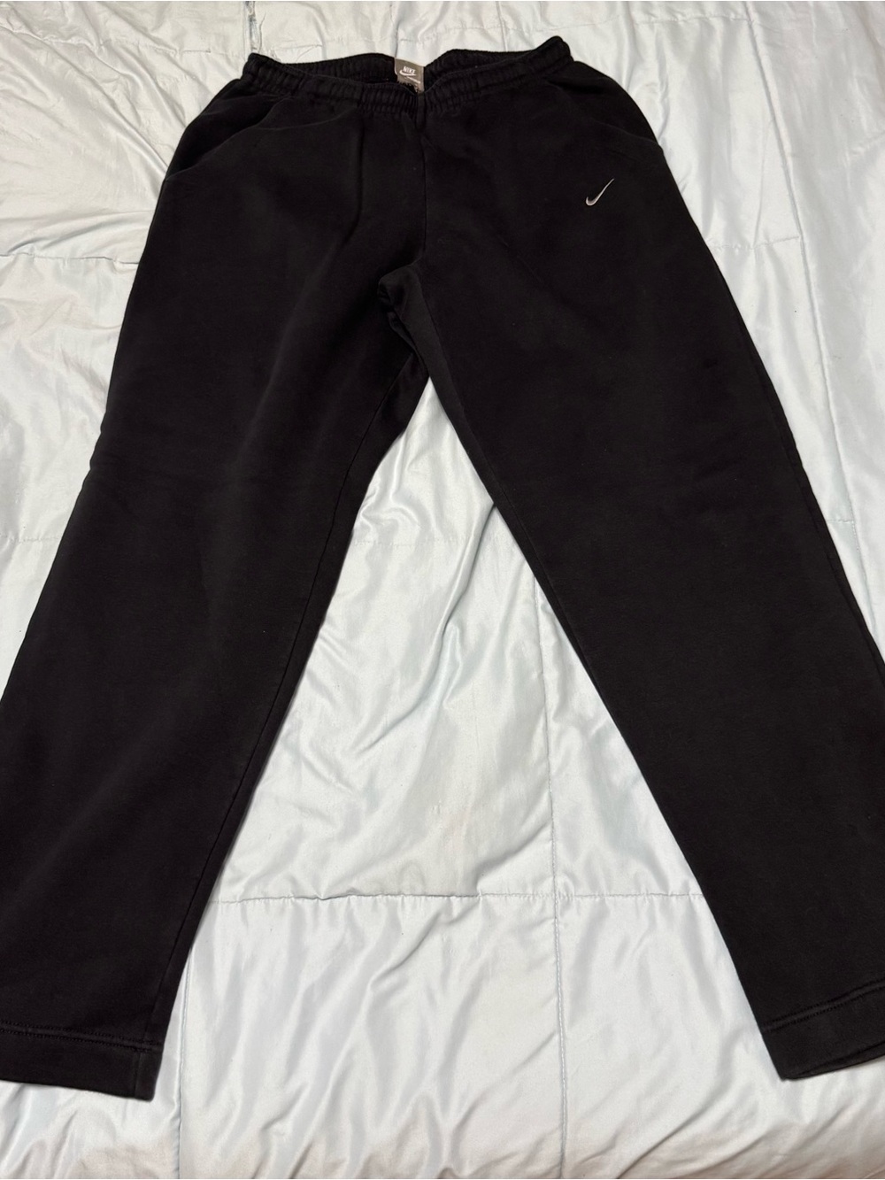 Nike Black Men’s Sweatpants with Small Swoosh